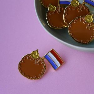 Bitterbal emaille pin - Bitterballen enamel pin - Dutch snack
