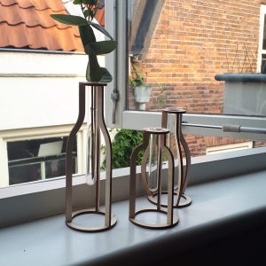 Set van drie houten reageerbuis vazen