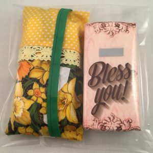 Zakdoekjes houder/etui cadeauset thema Narcissen