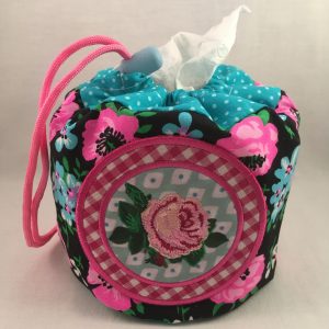 Toiletrolhouder voor camping of festival thema; Retro bloemen print met applicatie