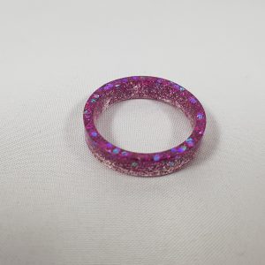 Transparante roze glitter ring