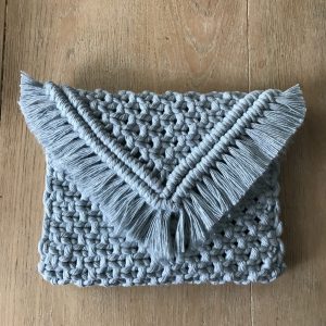 Macramé clutch