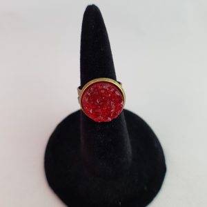 Brons kleurige verstelbare ring met rode druzy steen