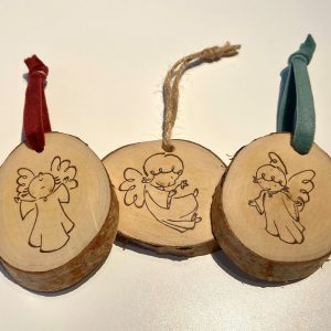 Houten engeltjes kersthangers