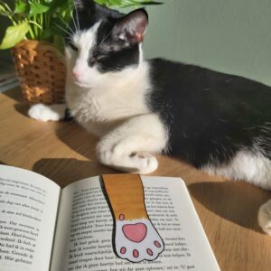 Boekenlegger kattenpoot