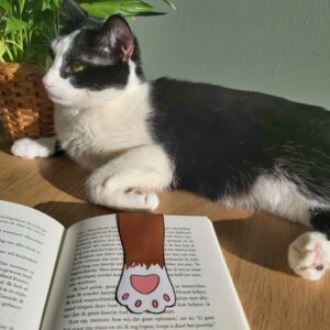 Boekenlegger kattenpoot