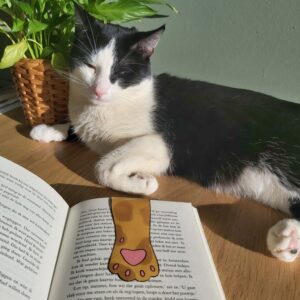 Boekenlegger kattenpoot